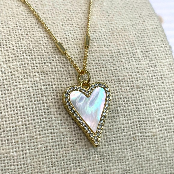 MOTHER OF PEARL HEART NECKLACE